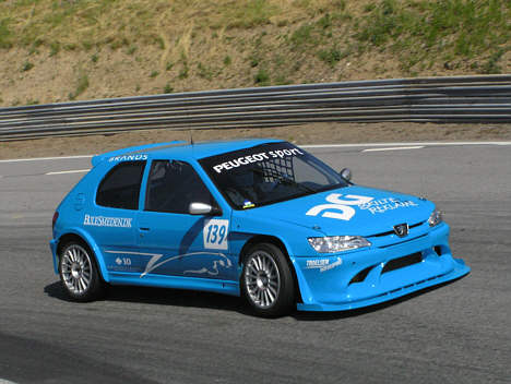 For Peugeot køreren Morten Troelsen var det en problemfyldt weekend.